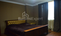 Квартира 3-комн 120 м² - Іллі Чавчавадзе, Батумі