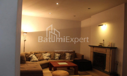 Квартира 4-комн 135 м² - Юр'ївська, Батумі