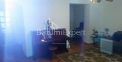 Квартира 4-комн 83 м² - Зураба Горгiладзе, Батумі