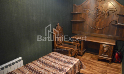 Квартира 4-комн 100 м² - Петра Мелiкiшвiлi, Батумі