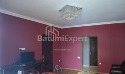 Квартира 100 м² - Петра Мелiкiшвiлi, Батумі, Грузія