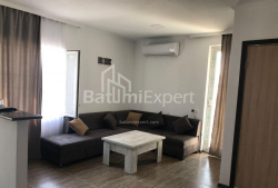 Квартира 3-комн 58 м² - Юр'ївська, Батумі