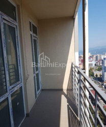 Квартира 2-комн 55 м² - Зураба Горгiладзе, Батумі