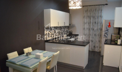 Квартира 5-комн 160 м² - Зураба Горгiладзе, Батумі