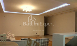 Квартира 3-комн 160 м² - Іллі Чавчавадзе, Батумі