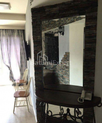 Квартира 4-комн 90 м² - Зураба Горгiладзе, Батумі