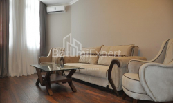 Квартира 3-комн 87 м² - Зураба Горгiладзе, Батумі