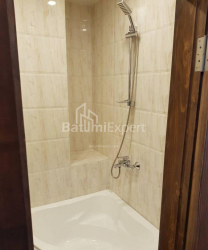 Квартира 1-комн 30 м² - Зураба Горгiладзе, Батумі