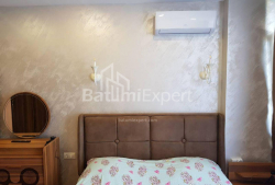 Квартира 45 м² - Зураба Горгiладзе, Батумі, Грузія