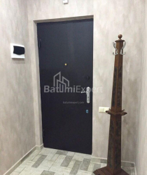 Квартира 2-комн 47 м² - Зураба Горгiладзе, Батумі