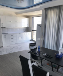 Квартира 3-комн 90 м² - Юр'ївська, Батумі