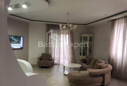 Квартира 4-комн 113 м² - Юр'ївська, Батумі