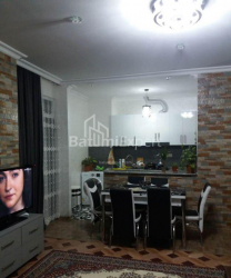 Квартира 3-комн 70 м² - Галактiона Табiдзе, Батумі