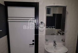 Квартира 3-комн 76 м² - Юр'ївська, Батумі
