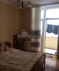 Квартира 4-комн 98 м² - Зураба Горгiладзе, Батумі