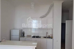 Квартира 3-комн 57 м² - Юр'ївська, Батумі
