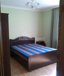 Квартира 3-комн 68 м² - Михайла Лермонтова, Батумі