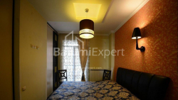 Квартира 4-комн 93 м² - Вахтанга Горгасалі, Батумі