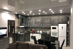 Квартира 2-комн 52 м² - Юр'ївська, Батумі