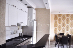 Квартира 2-комн 70 м² - Юр'ївська, Батумі