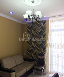 Квартира 3-комн 43 м² - Шерифа Хімшіашвілі, Батумі