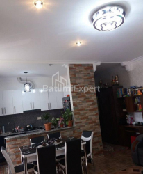 Квартира 4-комн 70 м² - Галактiона Табiдзе, Батумі