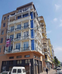 Квартира 4-комн 122 м² - Михайла Лермонтова, Батумі