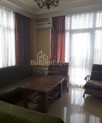 Квартира 2-комн 46 м² - Ангiса, Батумі