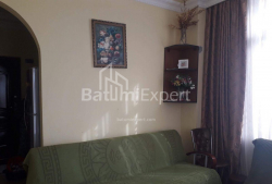 Квартира 2-комн 46 м² - Ангiса, Батумі