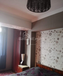 Квартира 3-комн 68 м² - Зураба Горгiладзе, Батумі