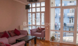 Квартира 3-комн 95 м² - Вахтанга Горгасалі, Батумі