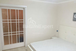 Квартира 3-комн 65 м² - Руставелі, Батумі
