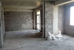 Квартира 3-комн 63 м² - Михайла Лермонтова, Батумі