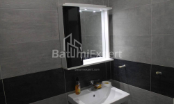 Квартира 3-комн 65 м² - Петра Багратіоні, Батумі