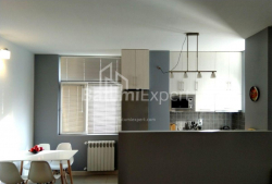 Квартира 3-комн 80 м² - Oлександра Пушкiна, Батумі