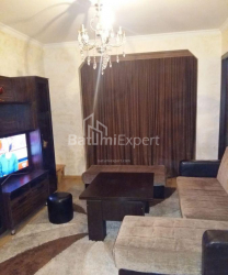 Квартира 3-комн 48 м² - Вахтанга Горгасалі, Батумі