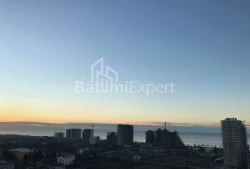 Квартира 2-комн 56 м² - Юр'ївська, Батумі