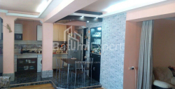 Квартира 3-комн 100 м² - Зураба Горгiладзе, Батумі