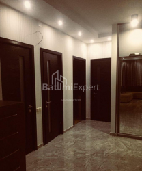 Квартира 6-комн 153 м² - Вахтанга Горгасалі, Батумі