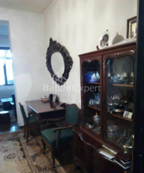 Квартира 5-комн 165 м² - Зураба Горгiладзе, Батумі