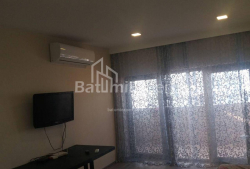 Квартира 3-комн 92 м² - Зураба Горгiладзе, Батумі