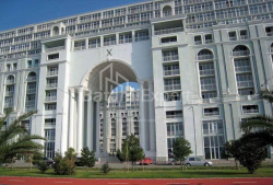 Квартира 2-комн 57 м² - Шерифа Хімшіашвілі, Батумі