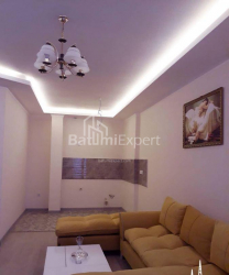 Квартира 2-комн 56 м² - Oлександра Пушкiна, Батумі