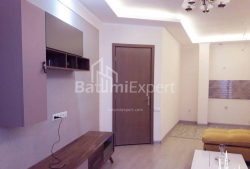 Квартира 2-комн 56 м² - Oлександра Пушкiна, Батумі
