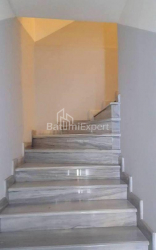 Квартира 3-комн 134 м² - Вахтанга Горгасалі, Батумі