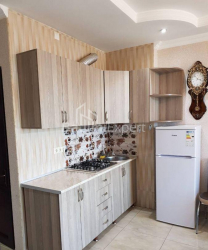 Квартира 3-комн 50 м² - Вахтанга Горгасалі, Батумі