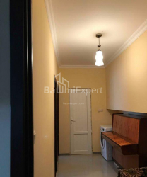 Квартира 3-комн 68 м² - Давида Агмашенеблі, Батумі