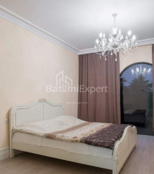 Квартира 4-комн 140 м² - Юр'ївська, Батумі