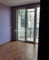 Квартира 2-комн 33 м² - Вахтанга Горгасалі, Батумі