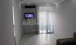 Квартира 3-комн 65 м² - Петра Багратіоні, Батумі